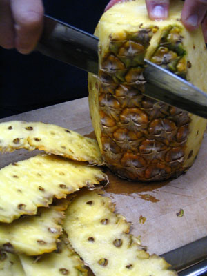 Cut The Sides By Slicing Off The Skin Beginning On The Top And Slicing To The Bottom (33k)