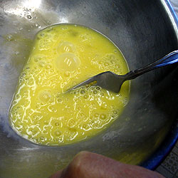Egg Mixture Should Look Similar To the Picture (21k)