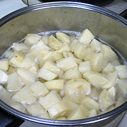 Boil The Potatoes By Filling the Water Up To The Top Of The Potatoes (21k)